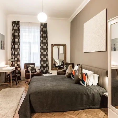 Urbano Styles Downtown *